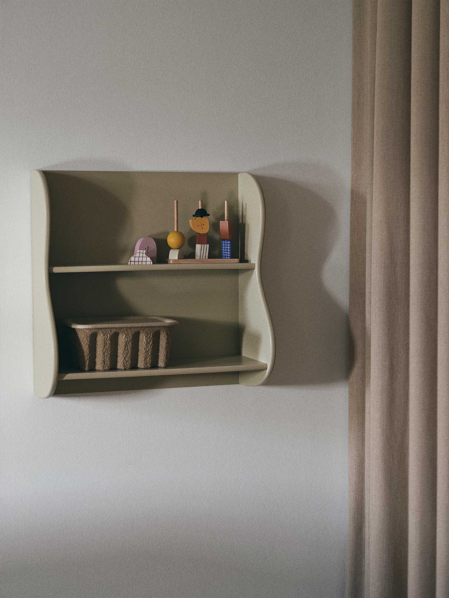 Slope Shelf