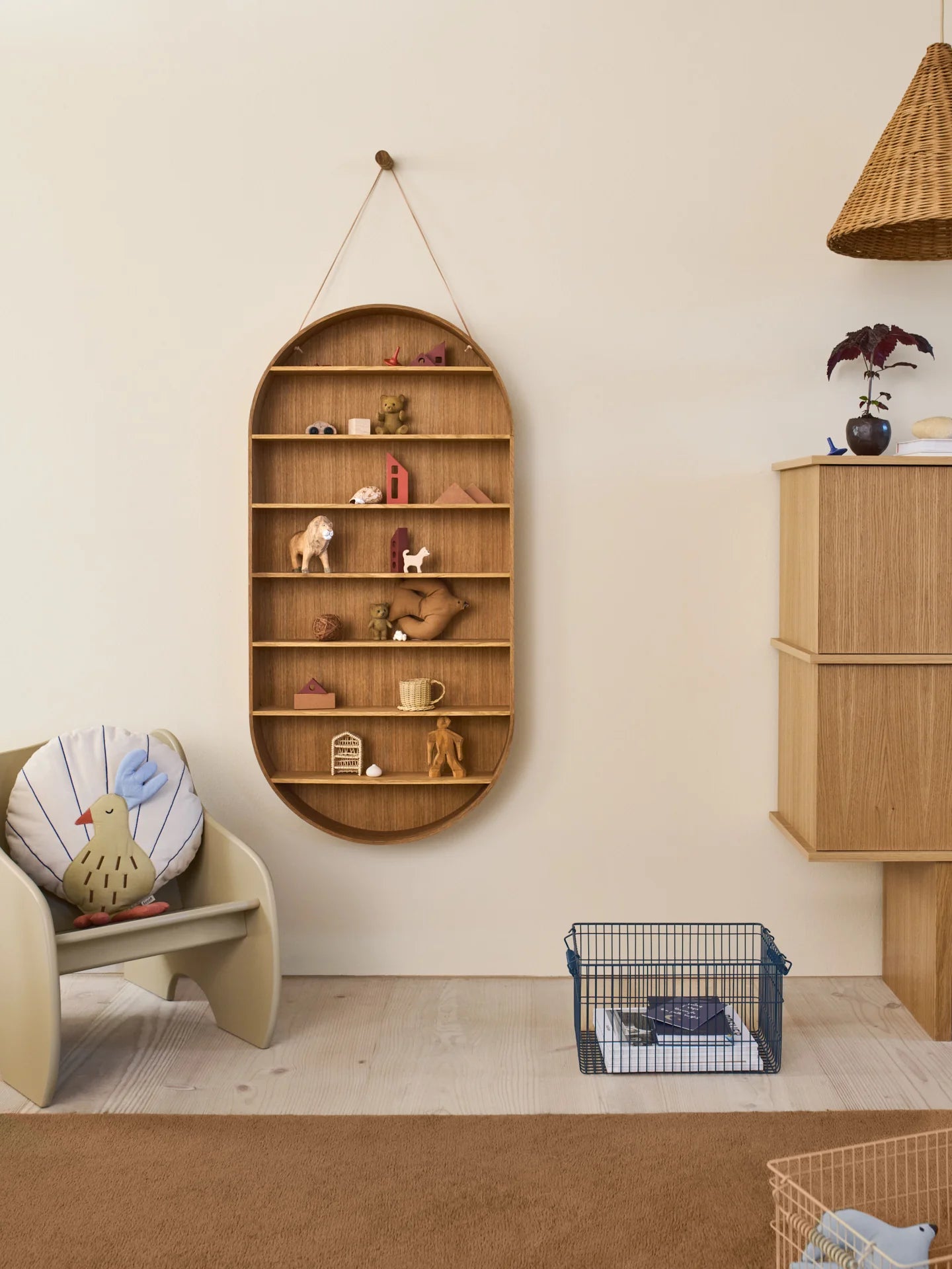 Oval Dorm - Oiled Oak