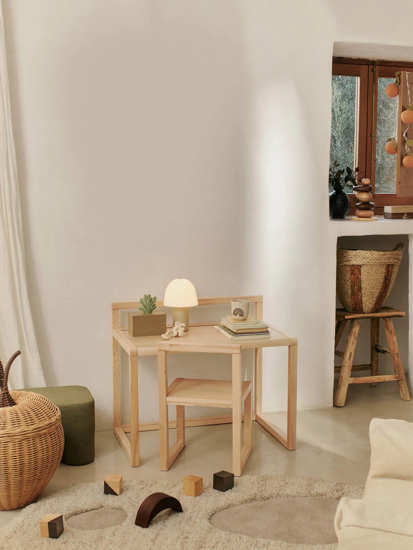 Little Architect Desk