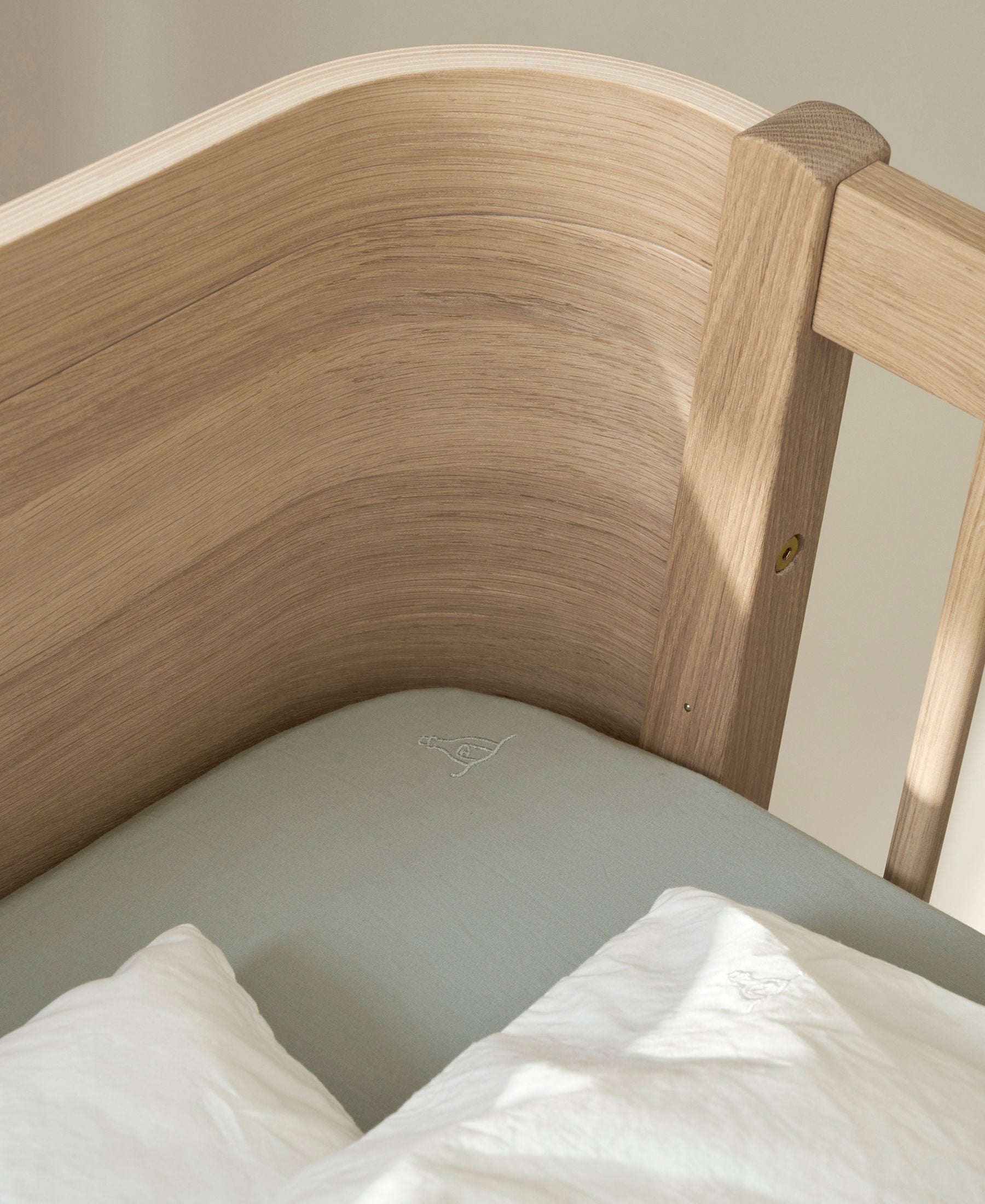 Cama de Grades Wood Mini+, Oak (Exclui kit 0-9 anos)