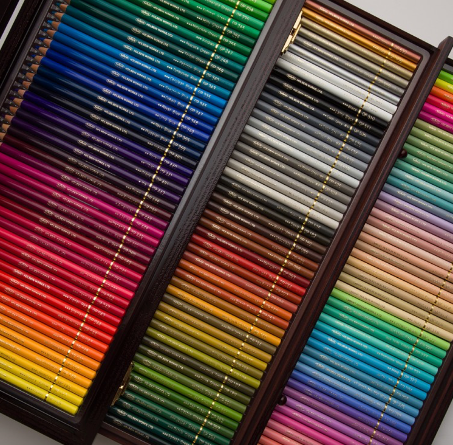 Premium box of 150 Holbein pencils