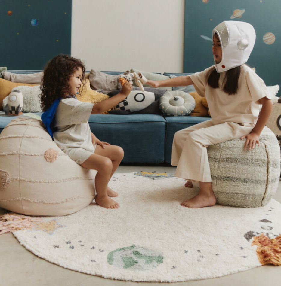 Pouf Solar System
