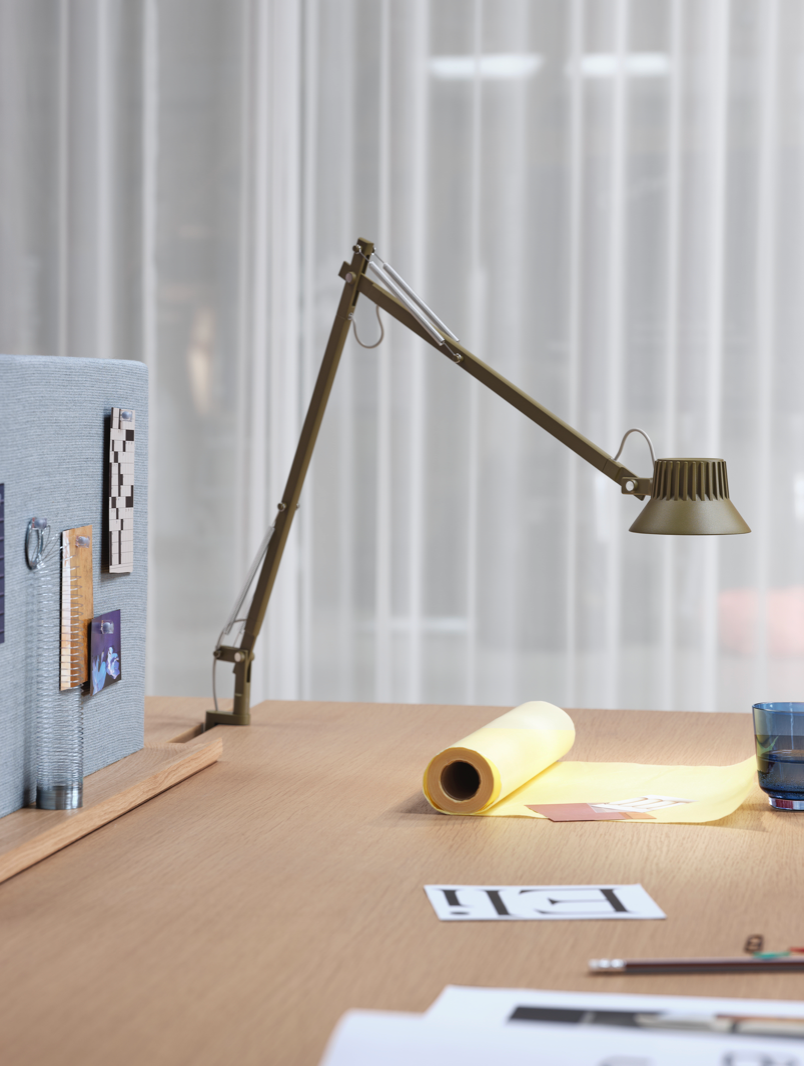 Delicate Table Lamp