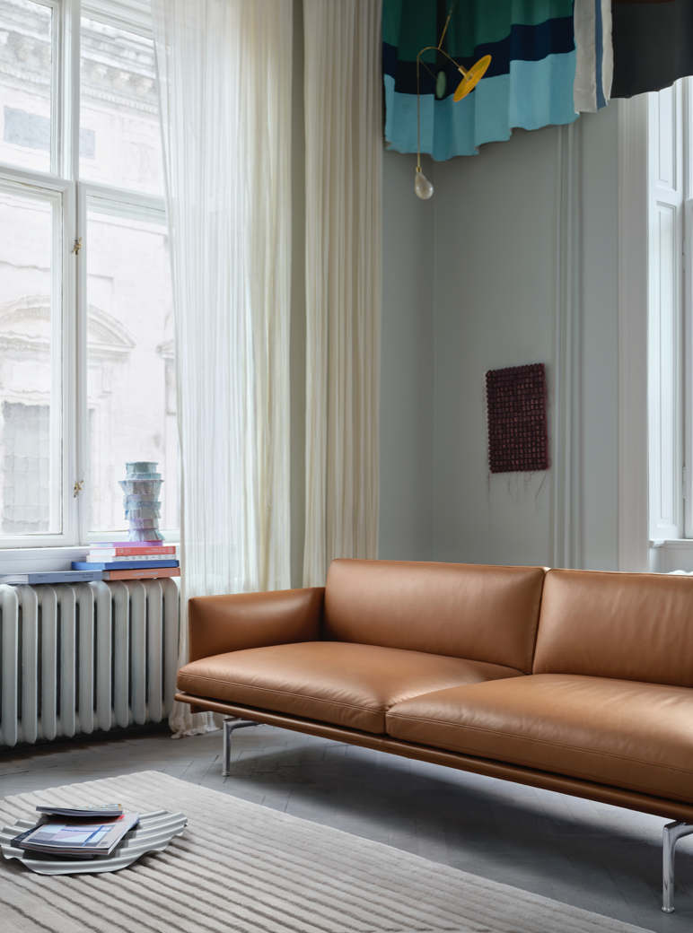 Outline Sofa 3 Seater