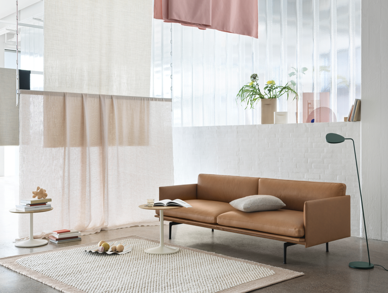 Outline Sofa 3 Seater