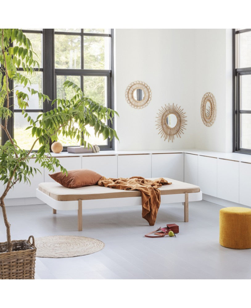Cama Wood Lounger 90, Madeira e Branco - Maria do Mar