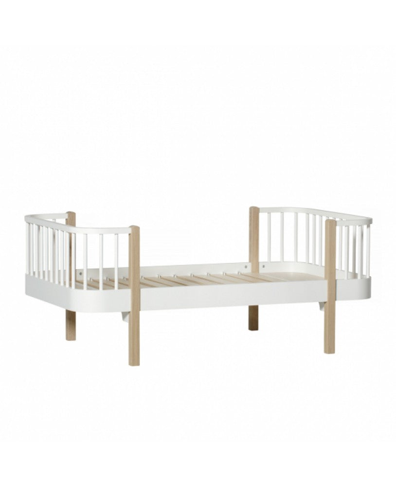 Cama Junior Wood, Branco e Madeira - Maria do Mar