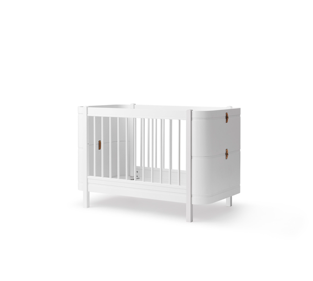 Cama de Grades Wood Mini+, Branco (Inclui kit 0-9 anos) - Maria do Mar