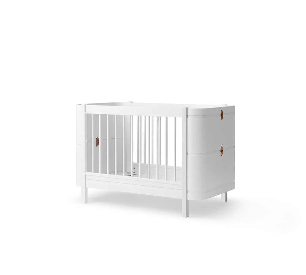 Cama de Grades Wood Mini+, Branco (Inclui kit 0-9 anos) - Maria do Mar 