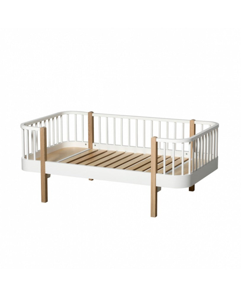 Cama Junior Daybed Wood, Branco e Madeira - Maria do Mar