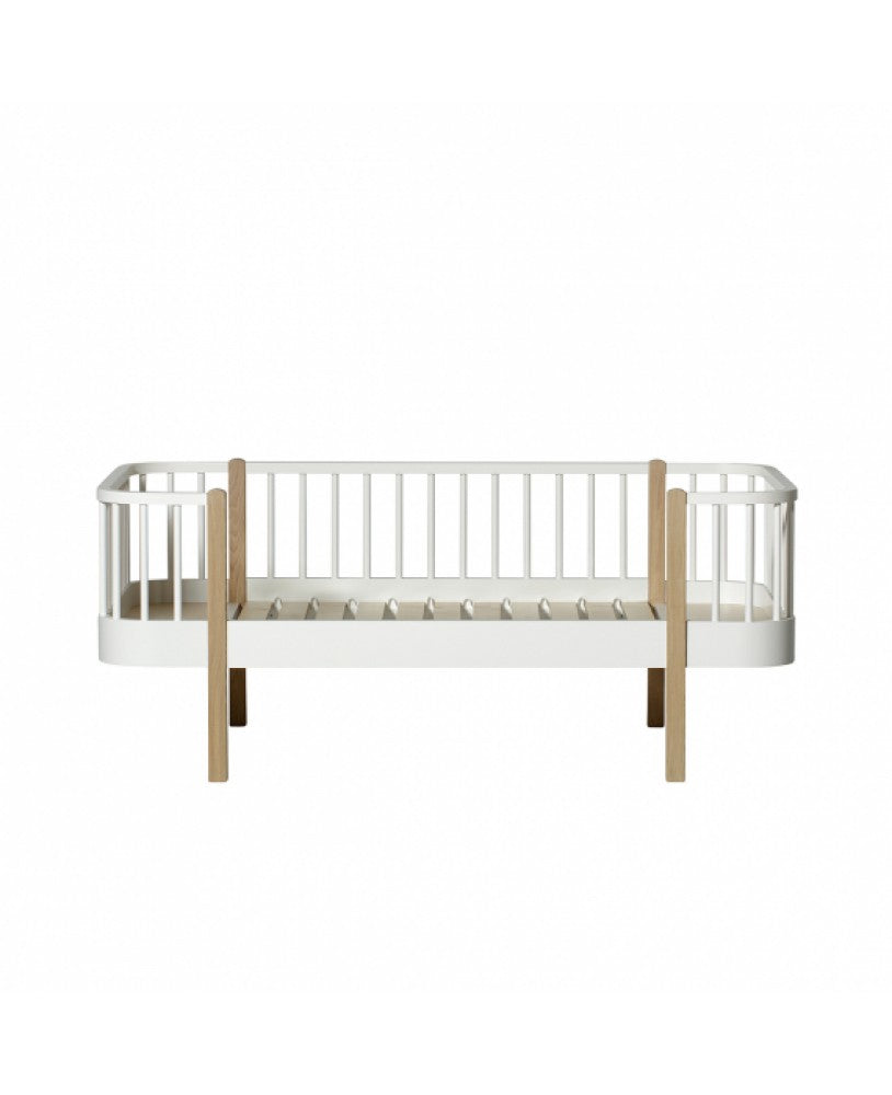 Cama Junior Daybed Wood, Branco e Madeira - Maria do Mar