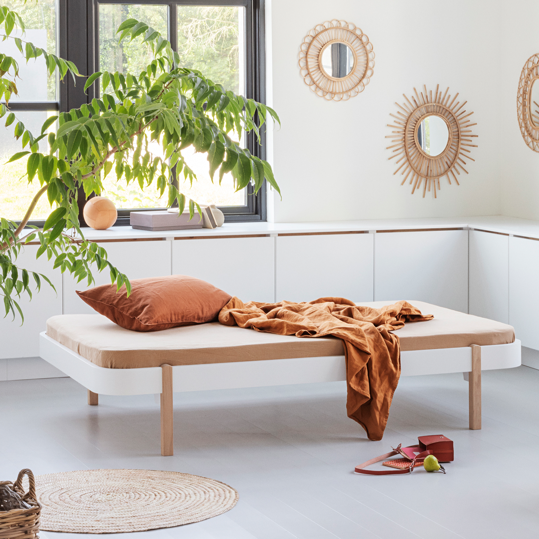 Wood Lounger bed 120x200, White