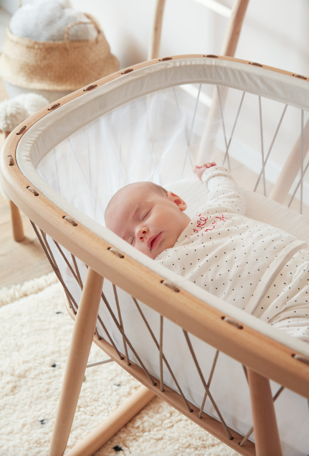 Kumi Hazelnut Crib