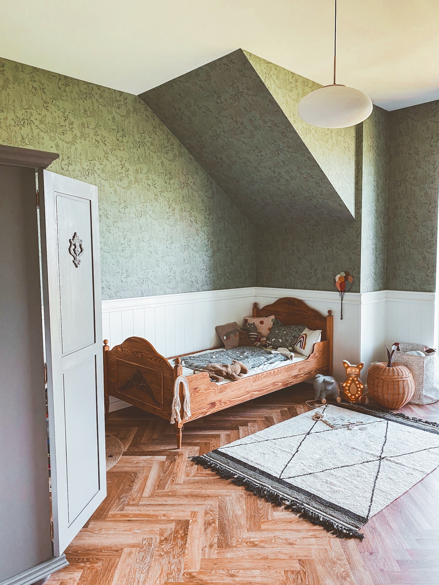 LULLU bed