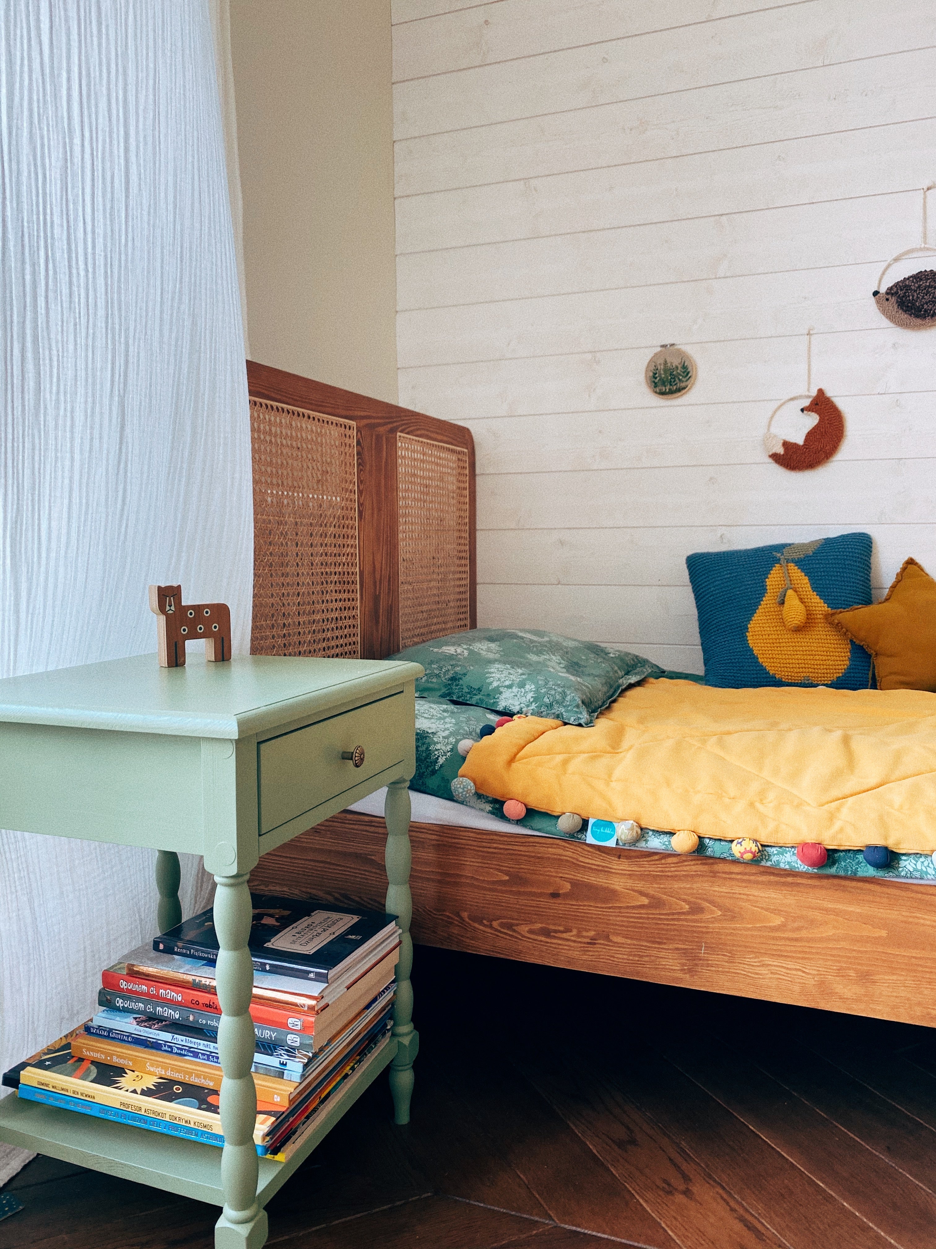 DESSA Bedside Table