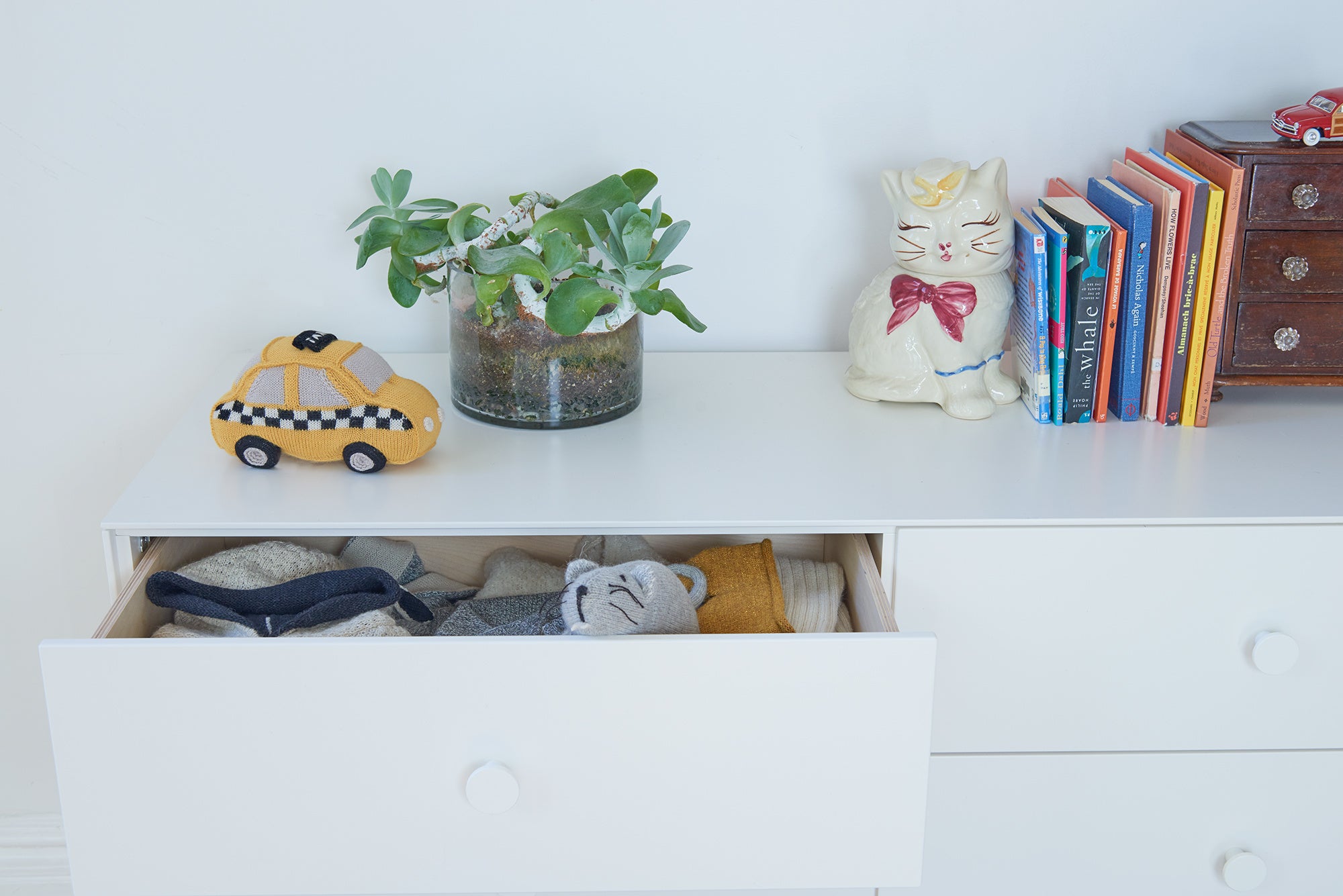 Sparrow Chest of 6 Drawers, White