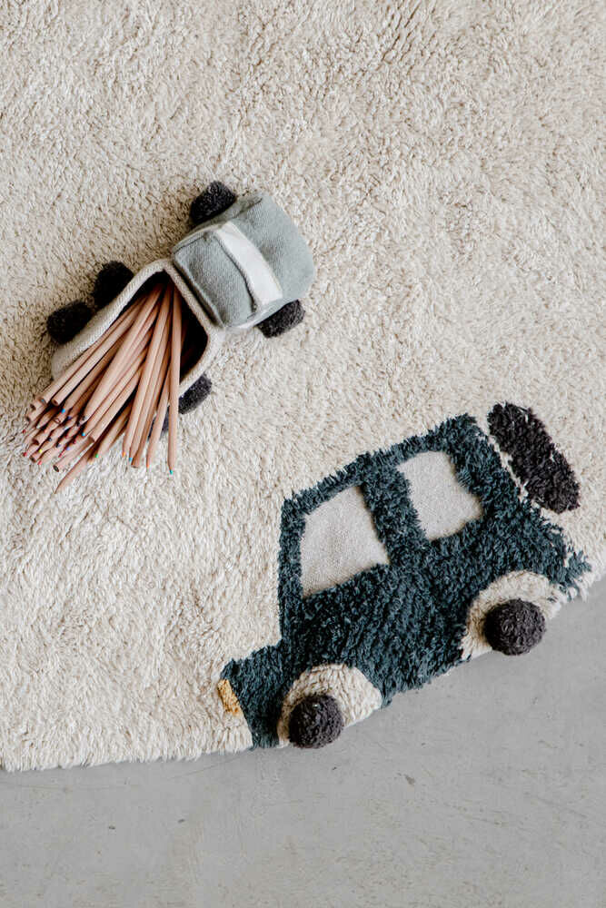Round Carpet, Wheels