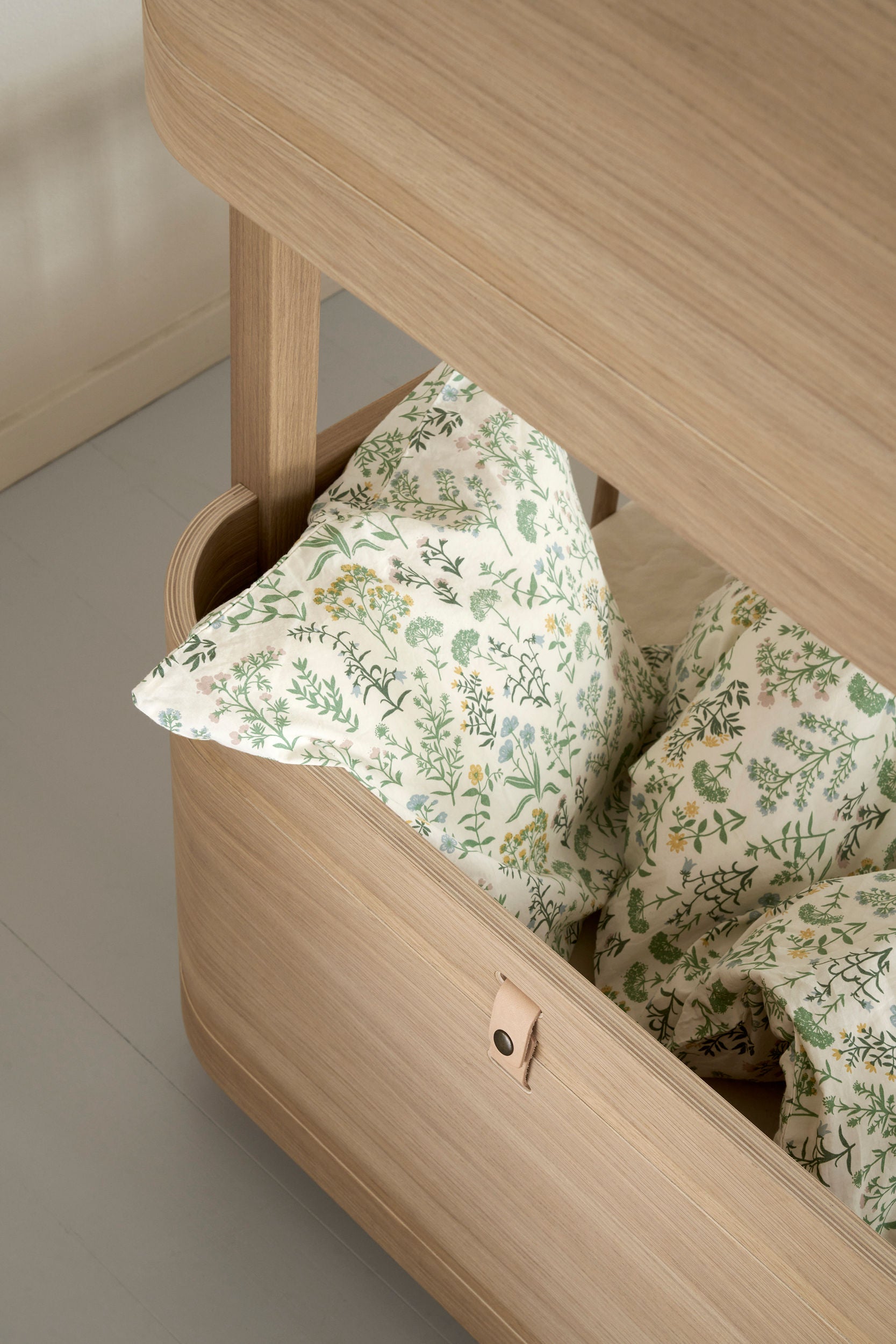 Wood Mini+ Low Loft Bed, Oak