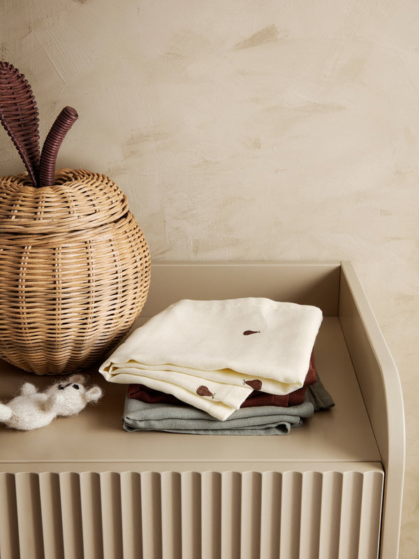 Muslin Squares Pear