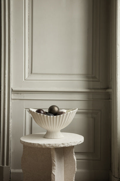 Mineral Marble Table, Bianco Curia
